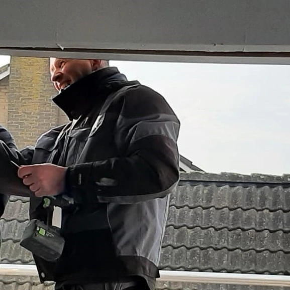 altijd met een lach aan het werk